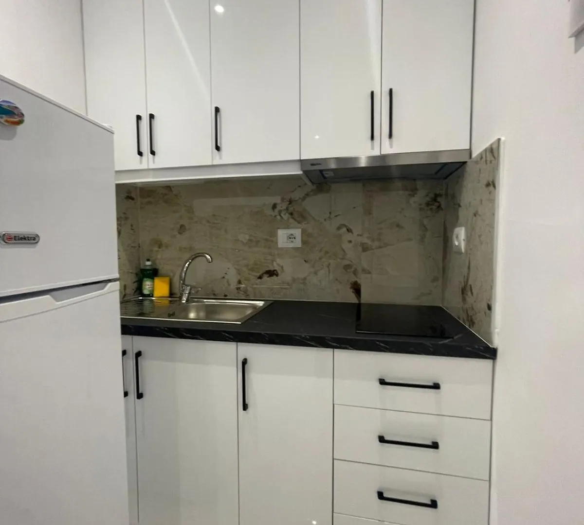 Vila Ori Ksamil 0*,  Albânia